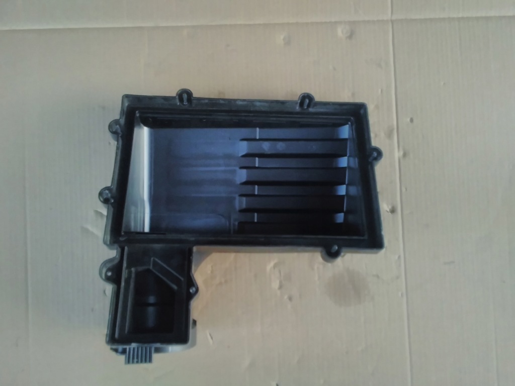 Купить Корпус фильтра воздуха 13258267