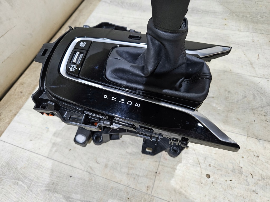 фото №4, Toyota c-hr gr chr gr чохол ручка рамка домкрата