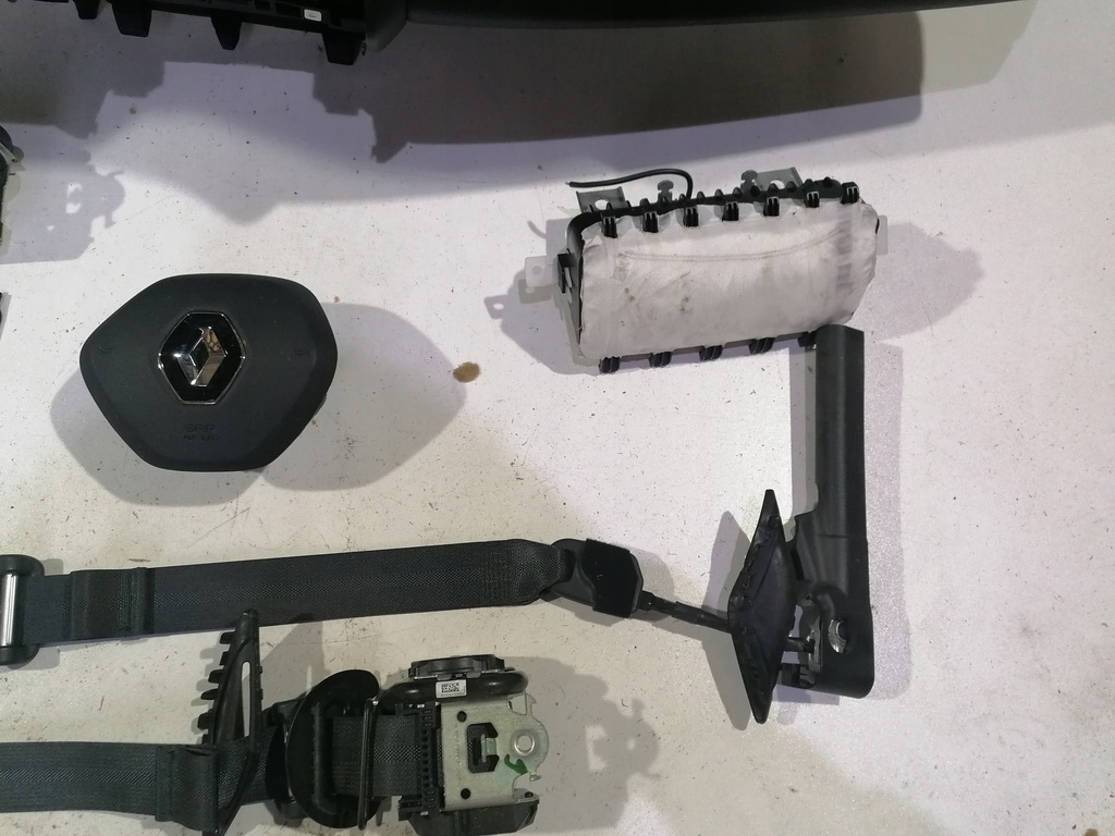 фото №7, Renault clio 5 v приборная панель консоль подушка безопасности подушки безопасности pas