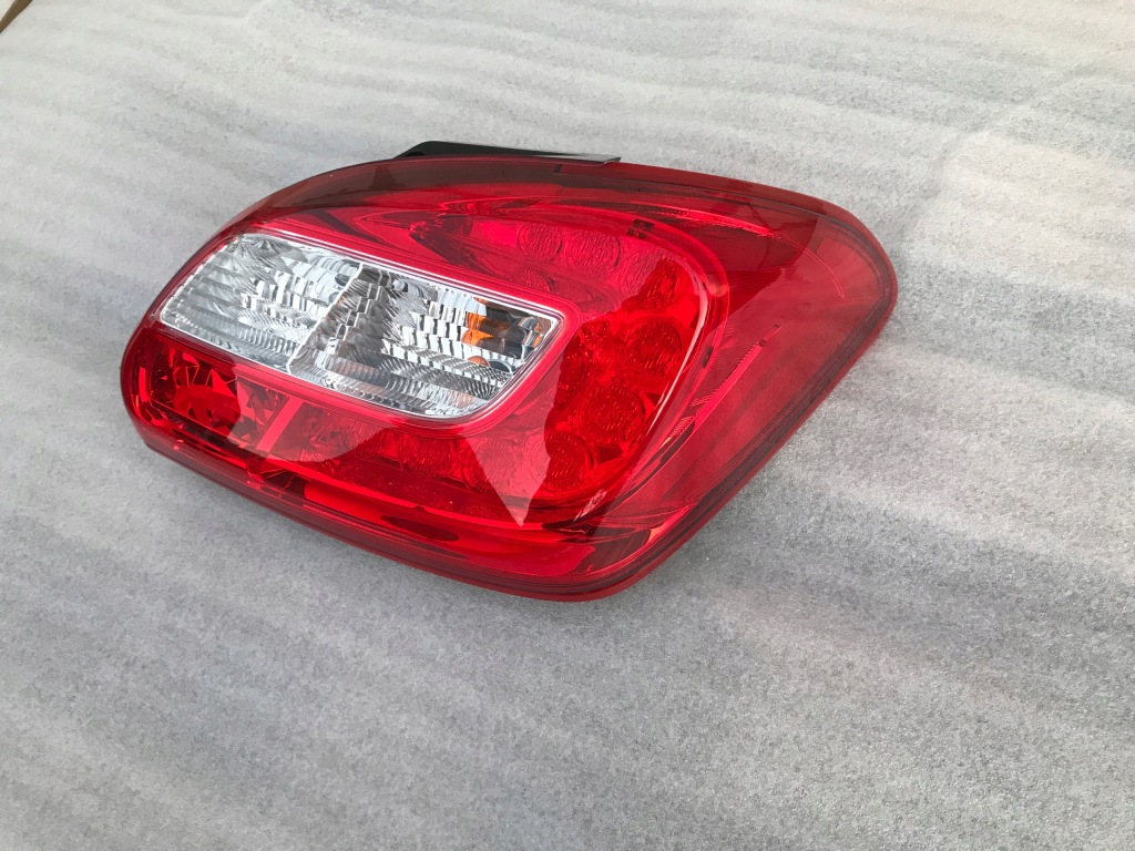 фото №2, Mitsubishi space star ii lift лампа задняя правая eu