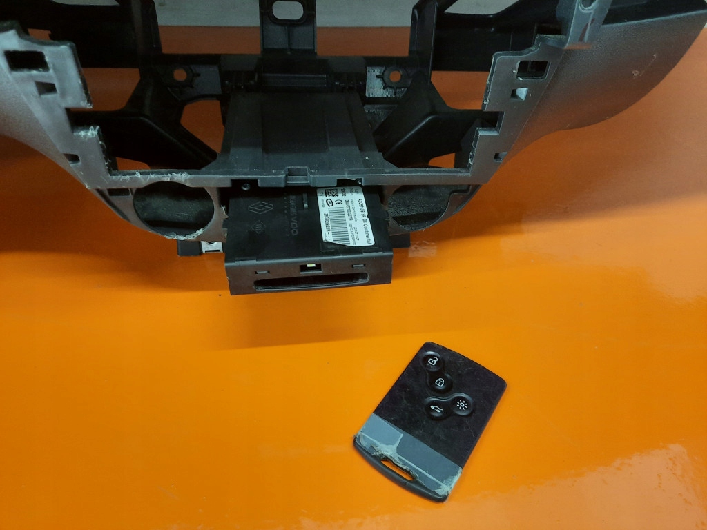 фото №8, Приборная панель приборная, приборная панель renault megane iii grandtour kz0/1 1004589