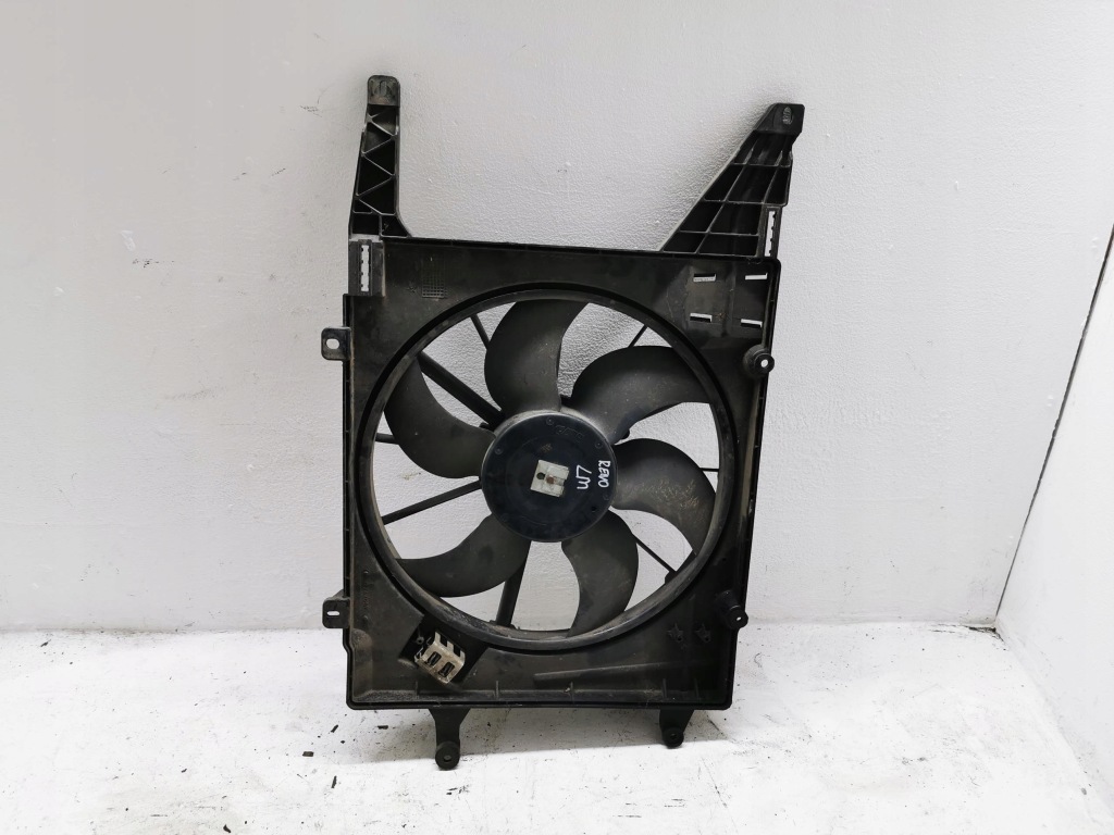 Купить Вентилятор радиатора renult megane 1 7700426681