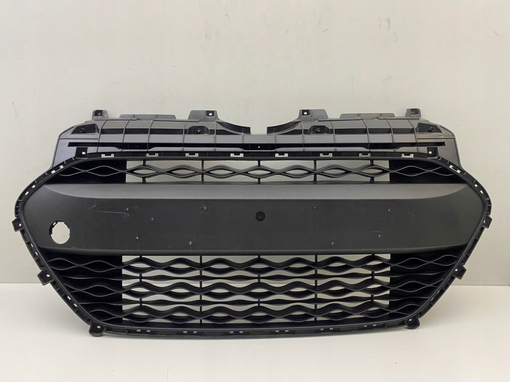 фото №1, Hyundai i10 ii 2 средняя решётка бампера перед решётка радиатора 13-