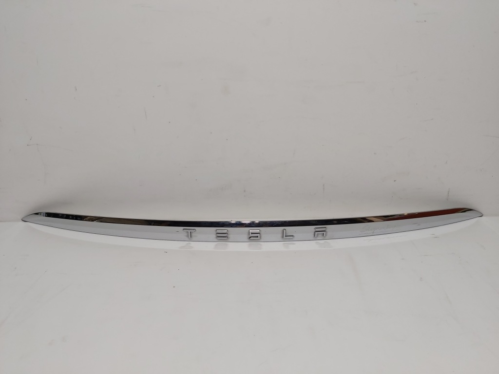 Купити Молдинг na кришка накладка хром tesla model x 1046920-00-b
