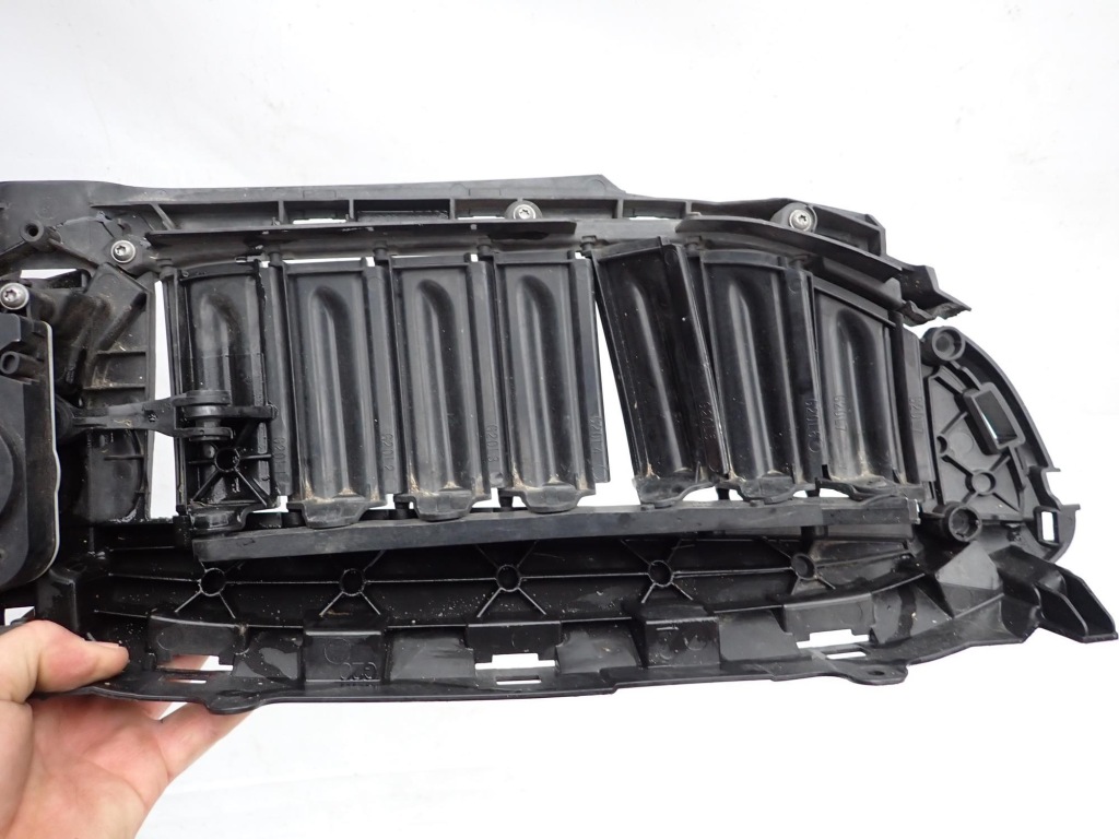 фото №10, Bmw 3 g20 g21 18- жалюзі шторка впуск повітропровід повітря