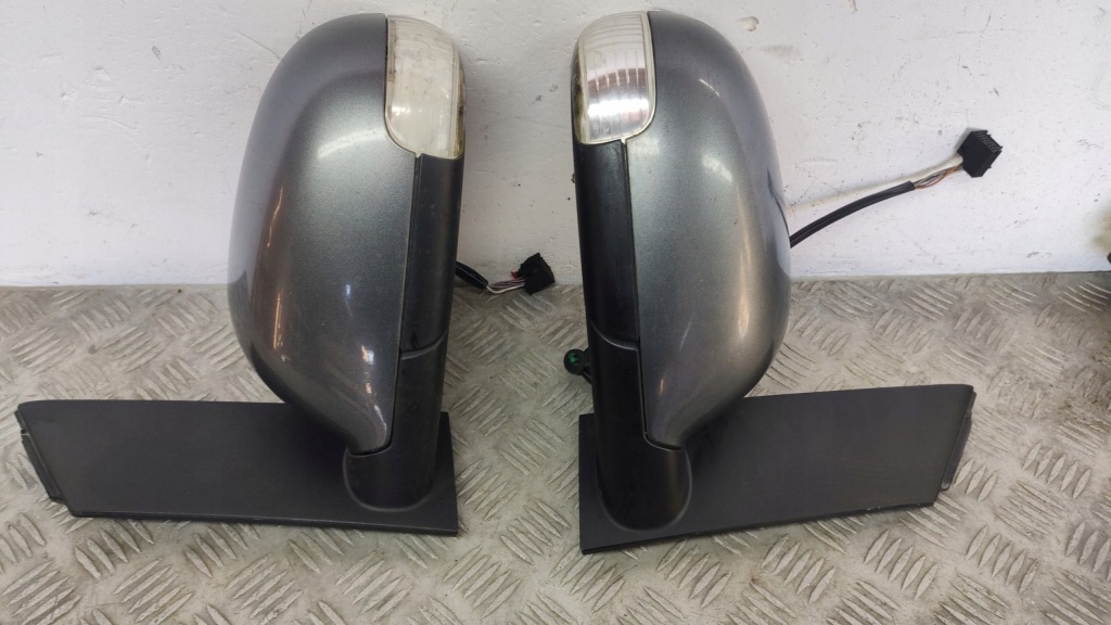 фото №12, Дзеркало праве vw touran i mk1