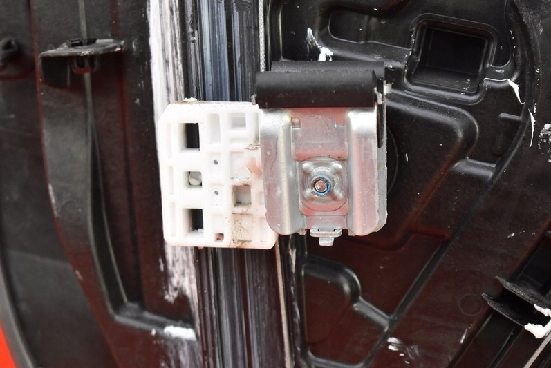 фото №9, Подъемник стекло правый перед eu 82460-g4710 hyundai i30 i 30 3 iii 18-