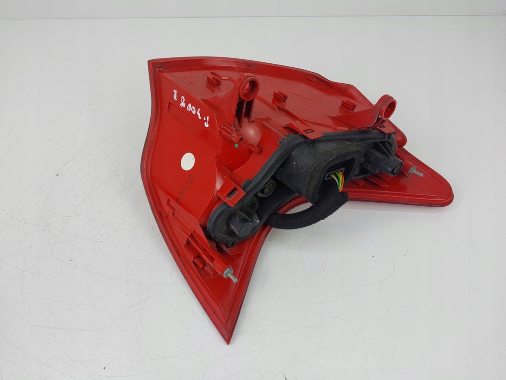 фото №7, Лампа левый задняя 9683460880 peugeot 3008 i