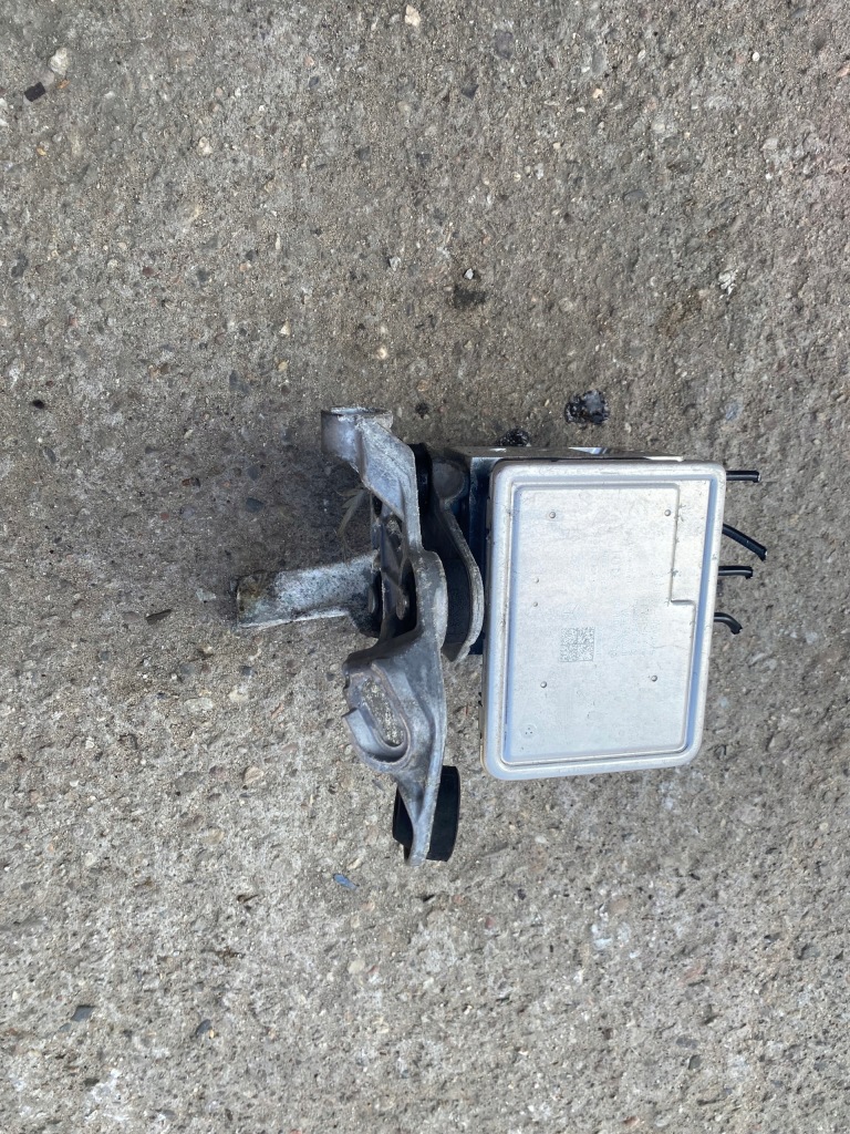 фото №1, Насос abs mercedes-benz c coupe c205 a2539011600 20.0l hybrid 2018