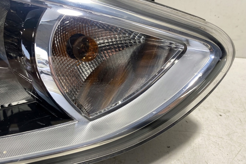 фото №12, Лампа правая передняя hyundai i10 ba, ia 92102b9000 1.2l дизель 55kw 2017