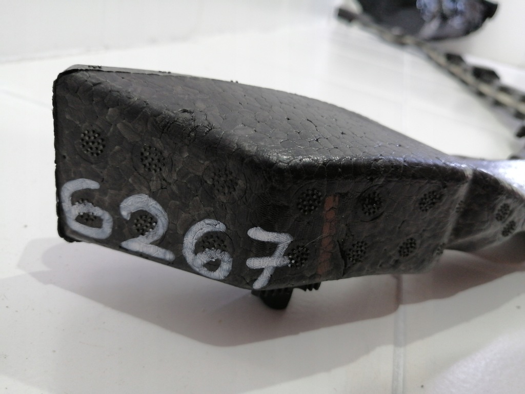 фото №6, Абсорбер датчик защиты пешеходов vw touareg iii