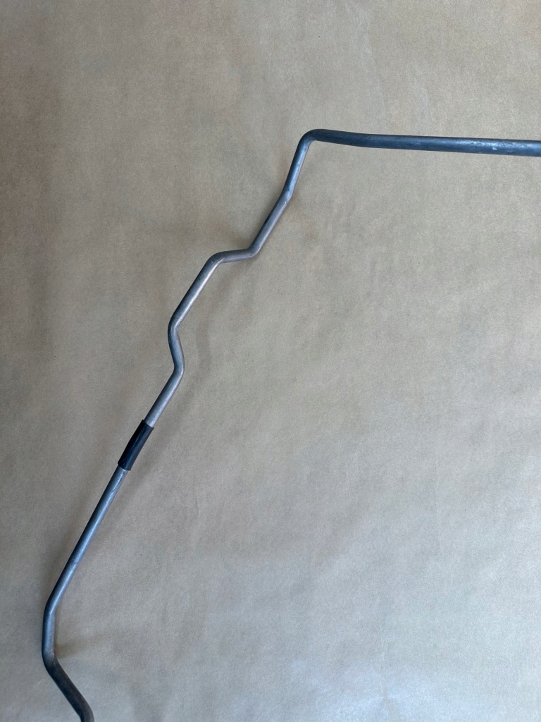 Mercedes cls w218 труба шланг оливи a6421802531 Доставка