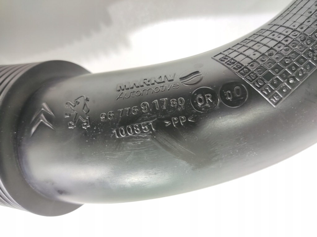 фото №7, Шланг резонатор повітря citroen c5 aircross 1.2 thp 2017-22 9814006180