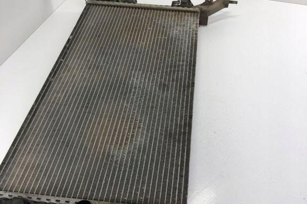 Радиатор воды renault laguna 3 grandtour kt0/1 214100006r 2.0l дизель Недорого