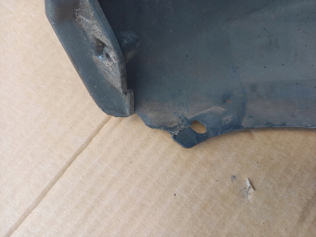 фото №11, Vw caddy v 2k7 бампер передний решётка оригинал!