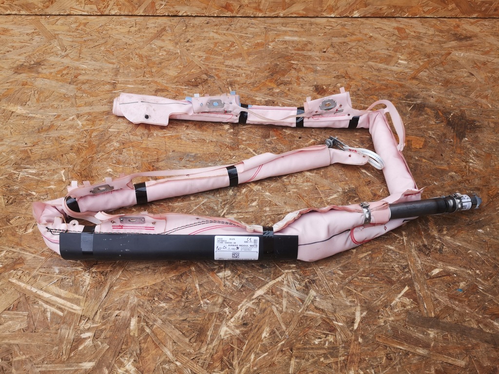 фото №1, Ford kuga mk3 шторка безпеки права lv4b-s042d94