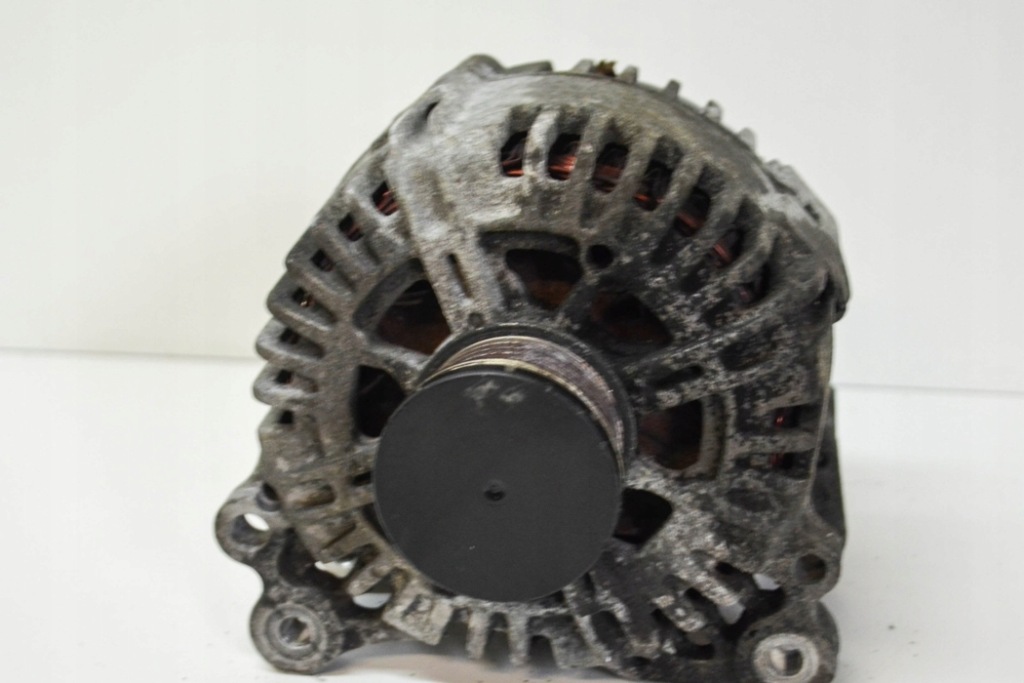 Генератор vw passat variant b6 3c5 03c903023c 1.4l бензиновий 110kw 2010 Київ