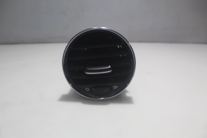 фото №1, Решітка обдув середня ліва peugeot 308 i