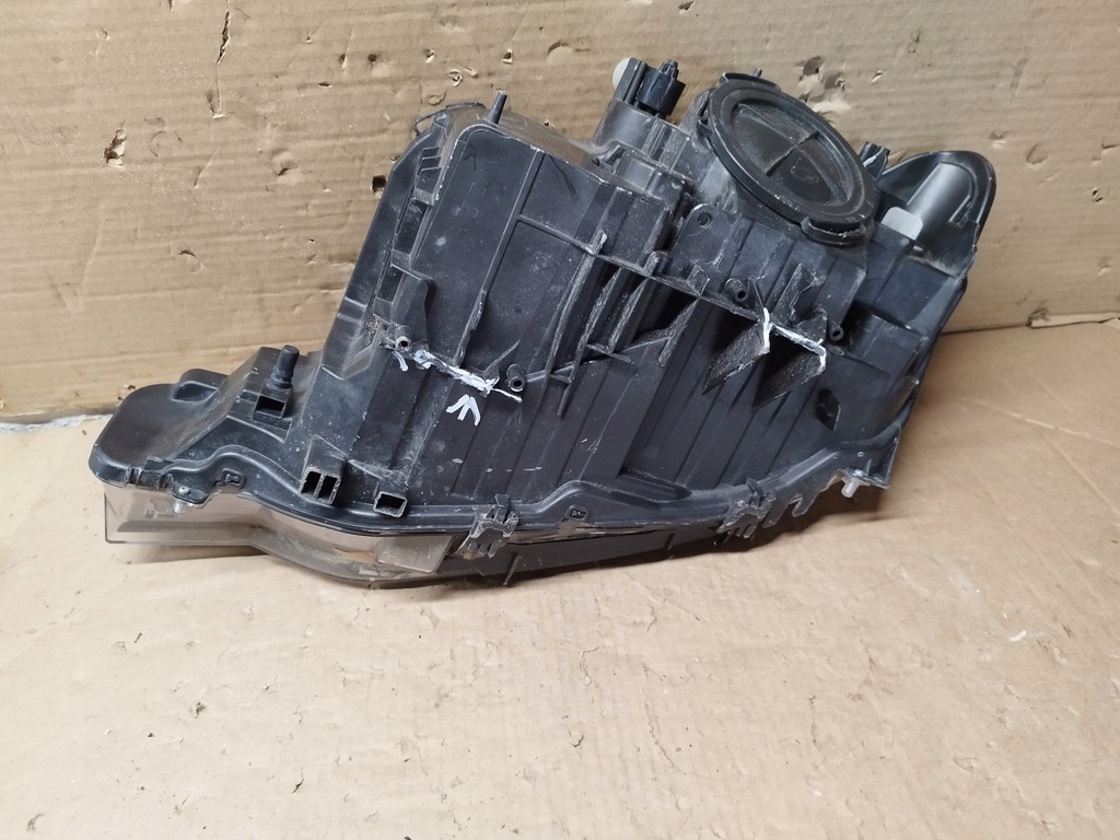 фото №9, Bmw 3 f30 f31 лампа права перед звичайна h7 eu