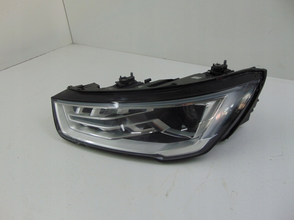 фото №1, Audi a1 lift лампа левая ксенон 7943100000