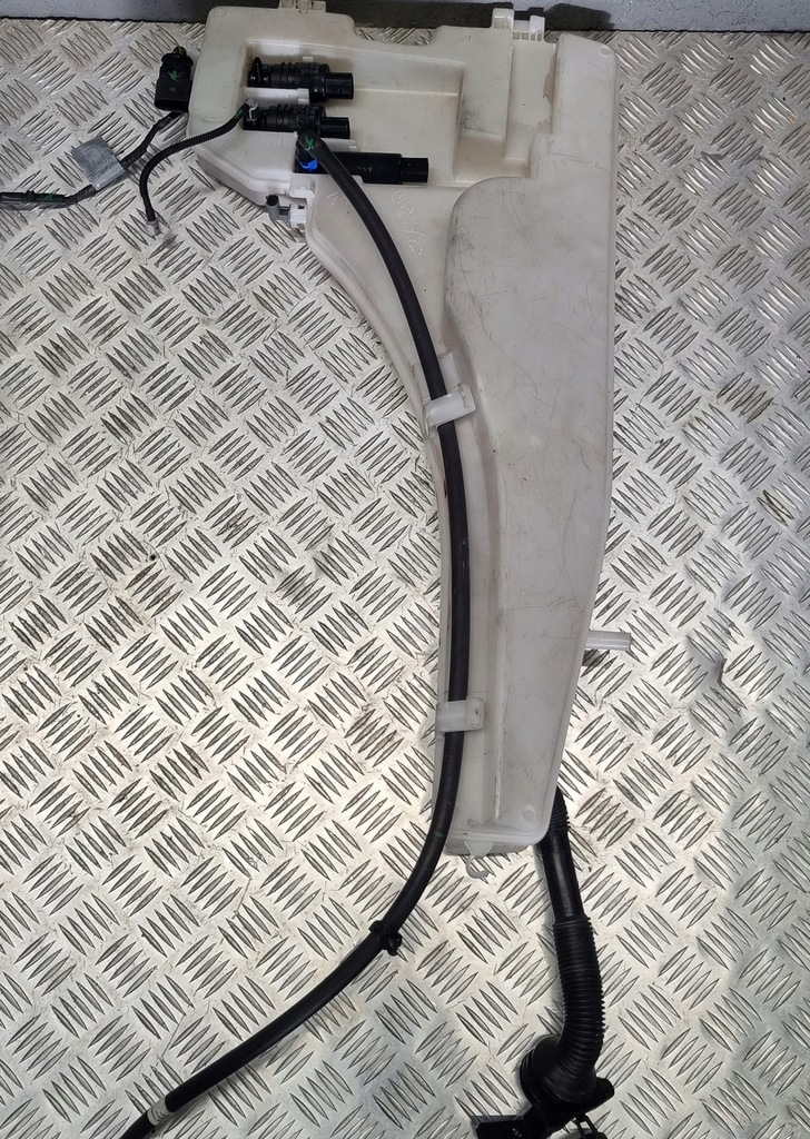 фото №8, Bmw e71 x5 бак омивача 7161476