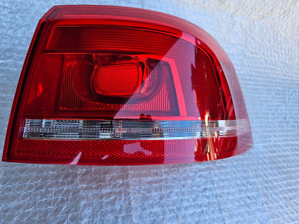 фото №1, Vw passat b7 kombi 3af лампа задняя правая 3af945096e