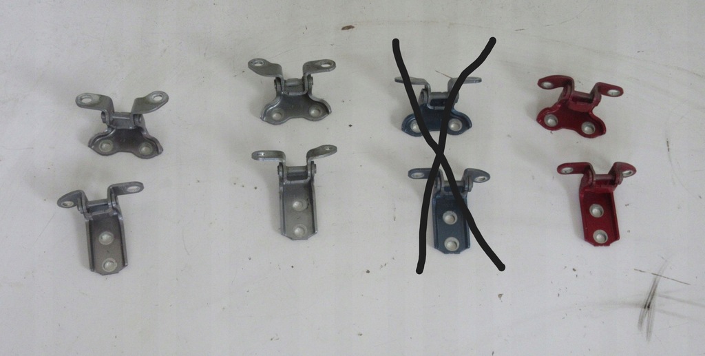 фото №1, Toyota auris ii петля двері лівий перед mix кольорів