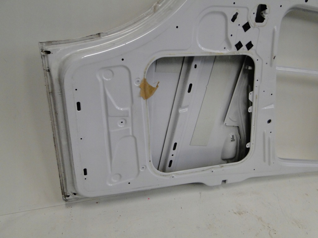 фото №11, Mercedes sprinter 910 w910 дверь передние правое