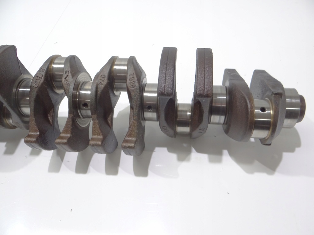 Wał коленчатый bmw e60 n53b25a оригинальный номер Оригинал