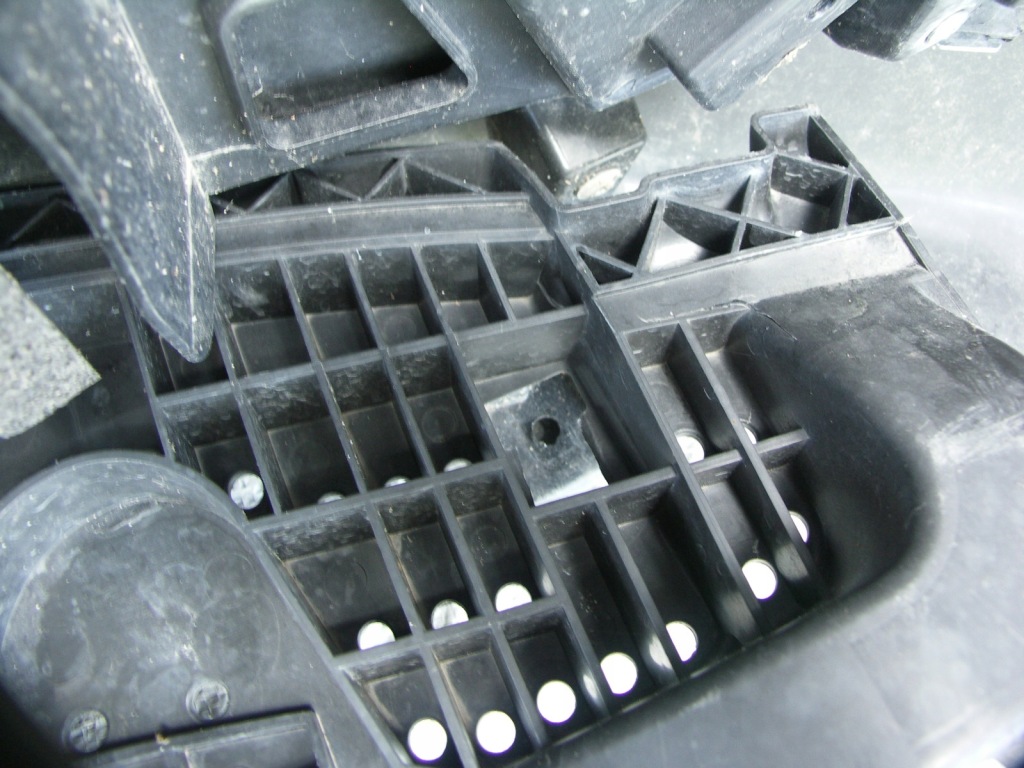 Купить Suzuki vitara iii lift 18 - бампер передний решётка радиатора плита - kol. zce