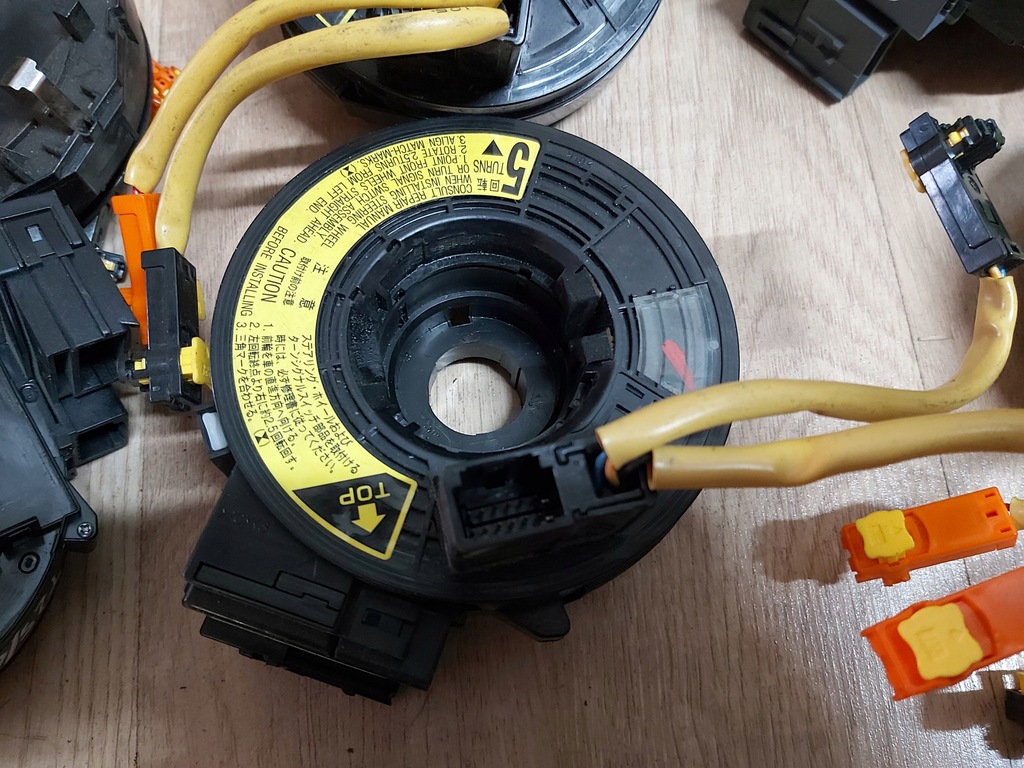 фото №6, Toyota avensis t25 лента шлейф руля corolla verso ii