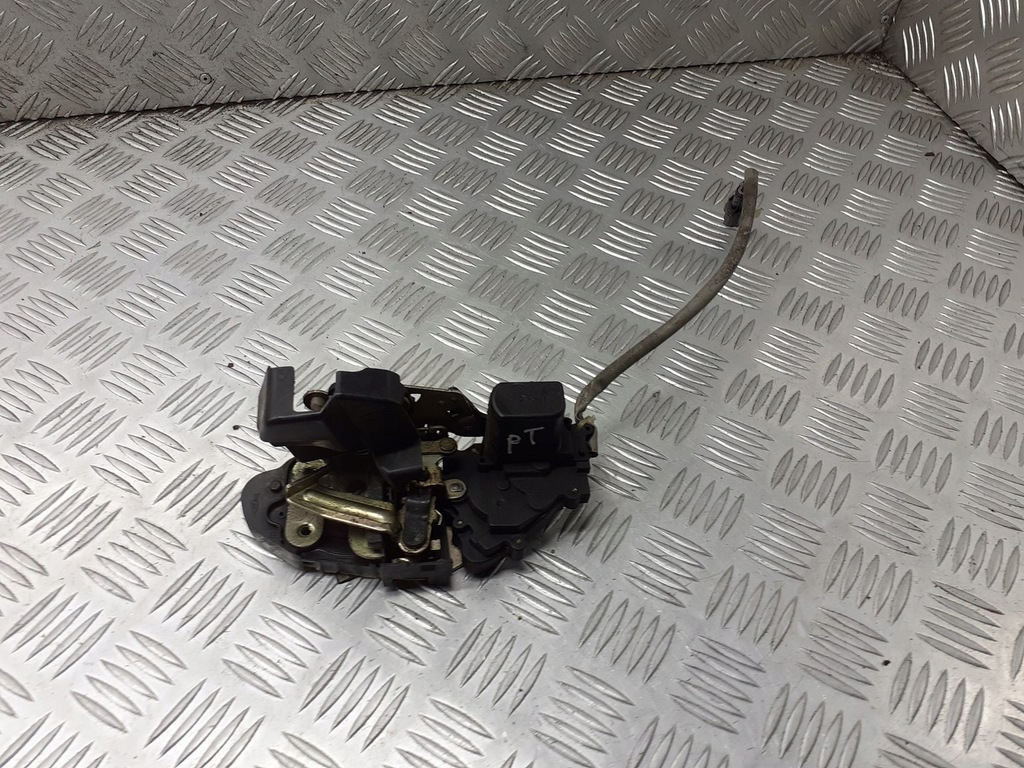 фото №1, Замок дверь правый задняя kia shuma ii 2pin