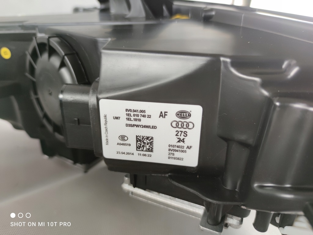 фото №8, Audi a3 s3 8v0 ксенон левый правый некрутящиеся комплект