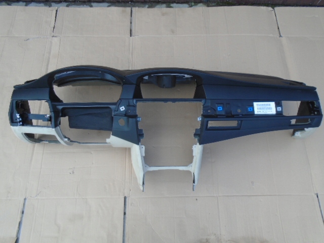 фото №1, Панель приладів панель приладів консоль bmw e60 e61 бежева чашки