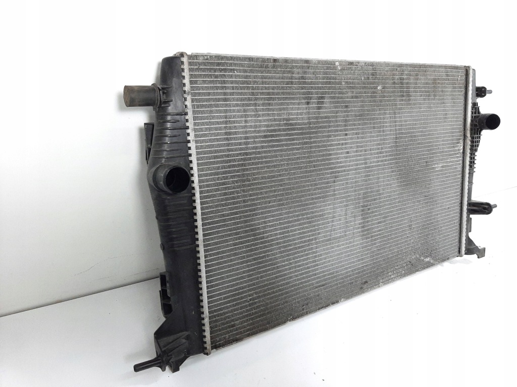 Renault scenic 3 рестайлинг  xmod 1.6dci 13r радиатор воды 214101448r Киев