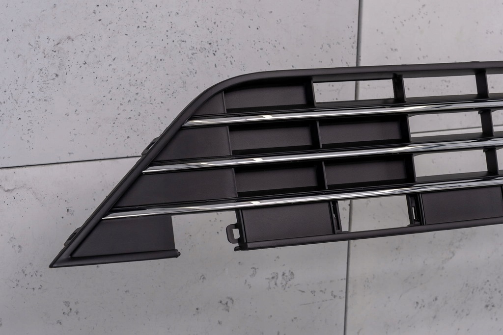 фото №11, Vw touareg ii 7p 2014-2018 po lift решітка передній бампера 7p6853671h