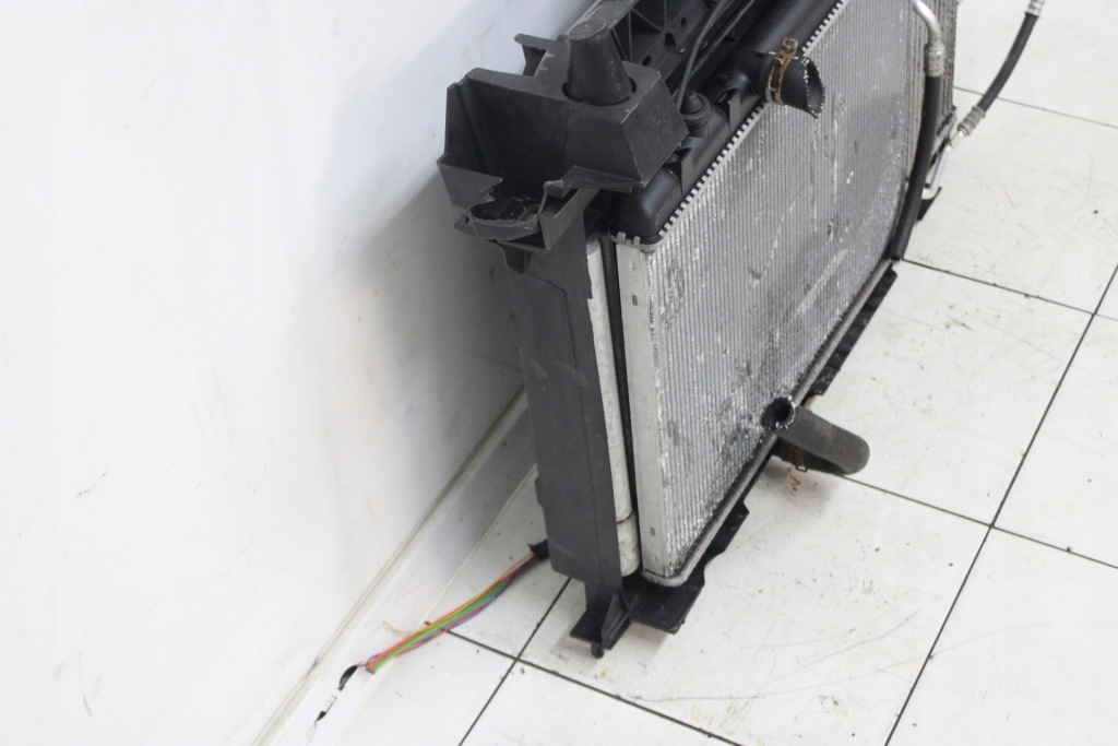 фото №9, Pas передний радиатор вентилятор peugeot 3008 i 2009r- 1.6 hdi