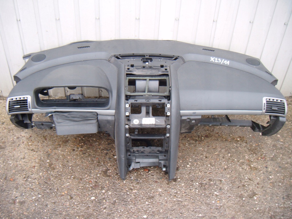 фото №1, Peugeot 407 sw консоль приборная панель