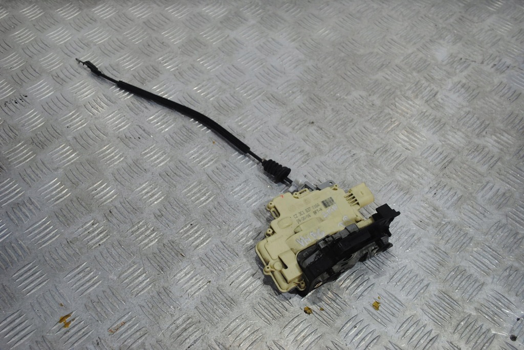 фото №1, Замок двері правий перед vw passat b6