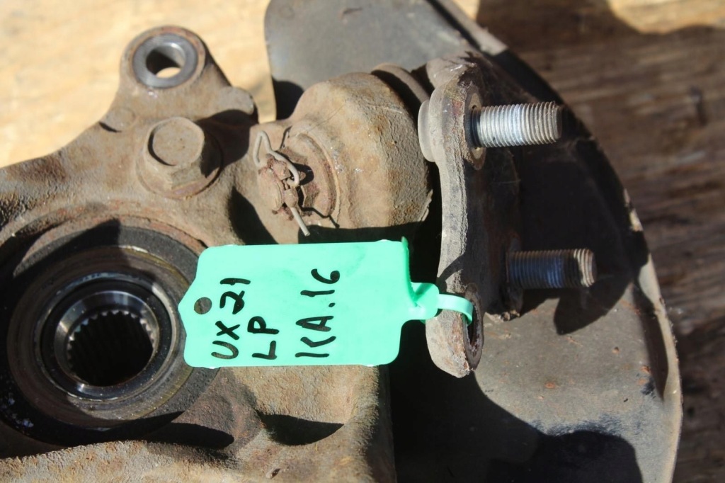 Поворотний кулак колеса передній lexus ux 2021 Недорого