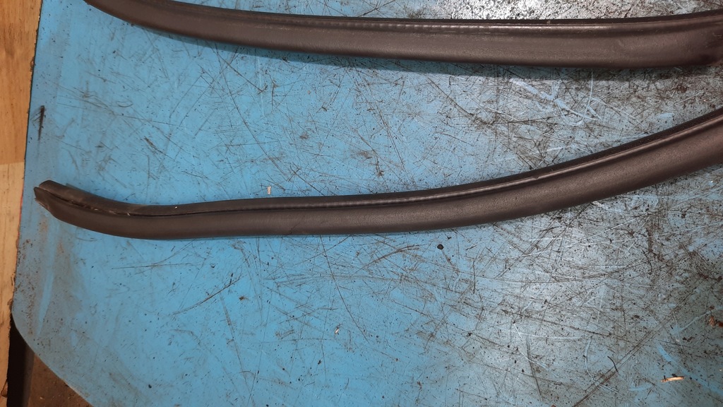 фото №5, Прокладка двері лівий задня volvo s40 00-04r