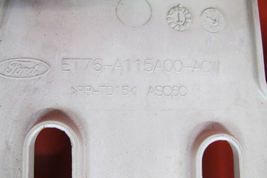 фото №9, Ford tourneo courier 14- бардачок потолочный лампа освещение салона