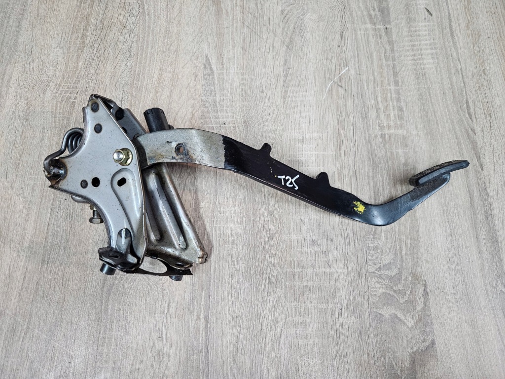 Купить Toyota avensis t25 03-08 vvt-i педаль сцепления sprężayna