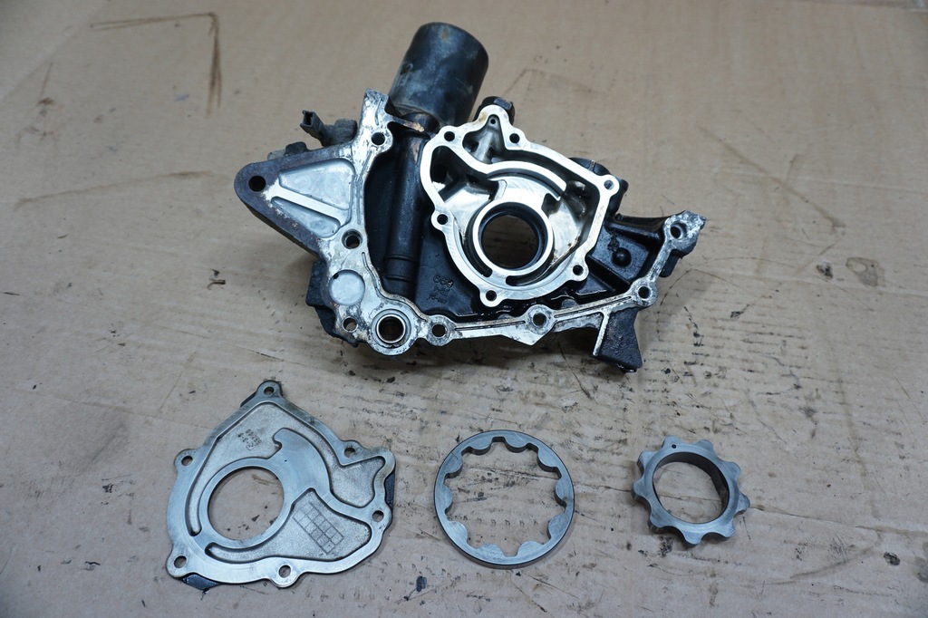 фото №1, Pajero pinin насос оливи 2,0 gdi