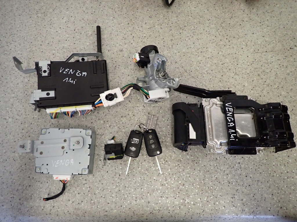 фото №5, Kia venga 1.4 09- набор стартовый бортовой компьютер