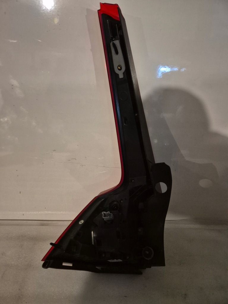 фото №5, Volvo v90 ii лампа led задняя правая сторона 32228833 v90 ii led