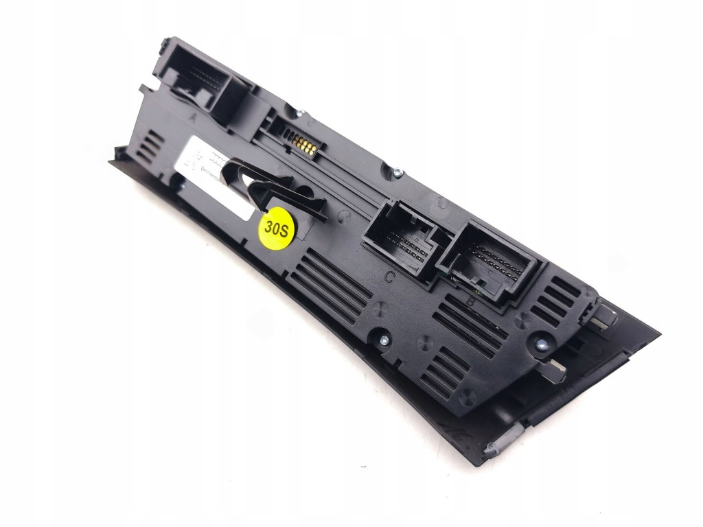 Audi a6 allroad c7 панель кондиционера 2013 4g0820043ae с Разборки