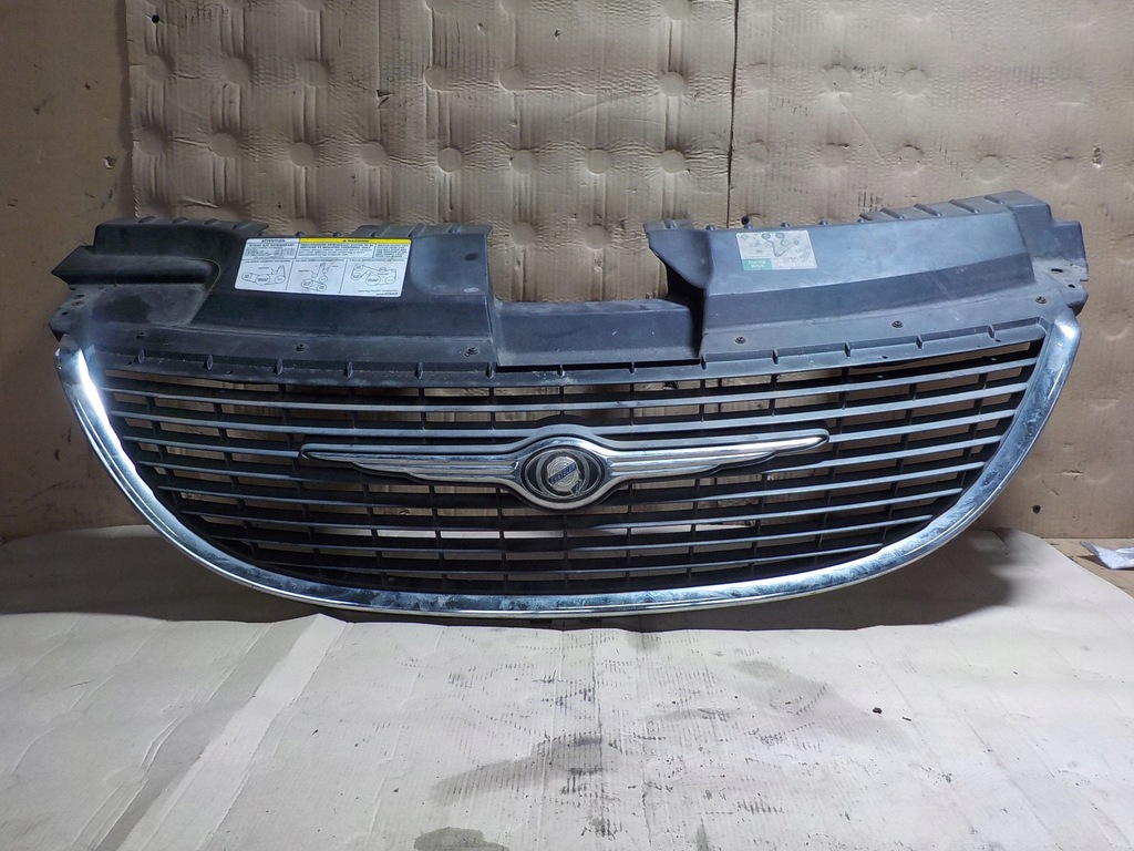 фото №1, Voyager решітка радіатора захист поперечина передній 04857410ac