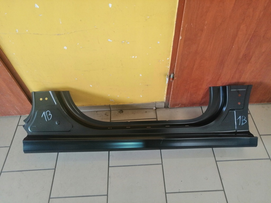 Купити Kia ceed 3 поріг правий