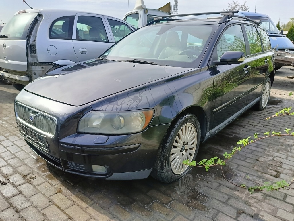 фото №7, Volvo v50 s40 04-12 бампер задний задняя код лакокрасочного покрытия 452-46